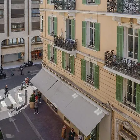 Studio Central * Cannes